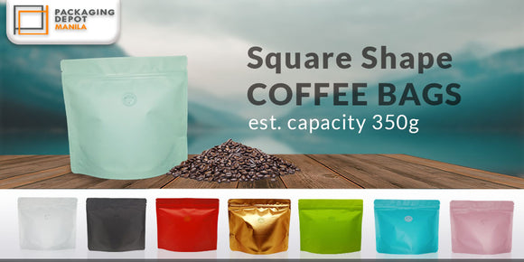 Coffee bags that are square shaped with estimated capacity of 350 grams giving your coffee products a unique packaging design.